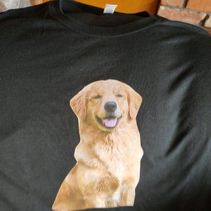 Photographic image of a Goldent Retreiver on a T-Shirt